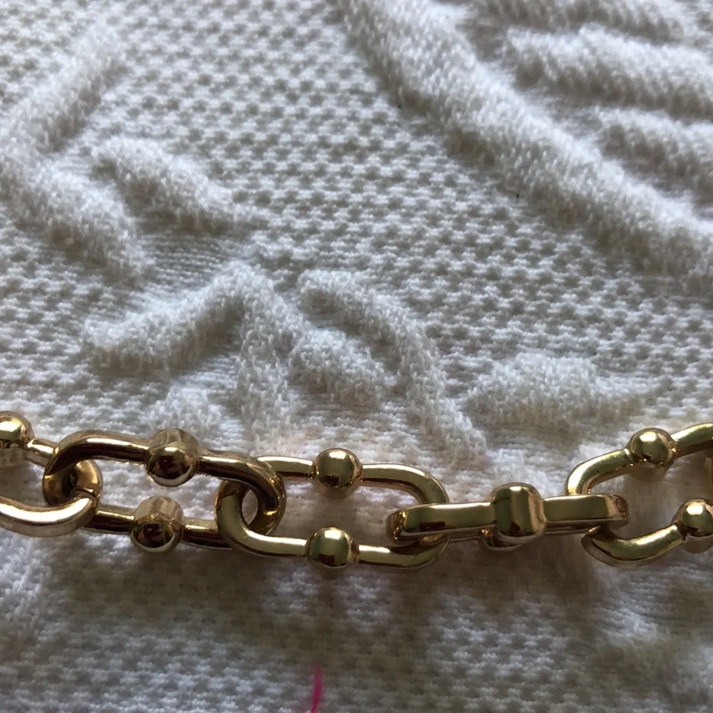 Elegant Gold plated Chain Necklace - Picture 3 of 3